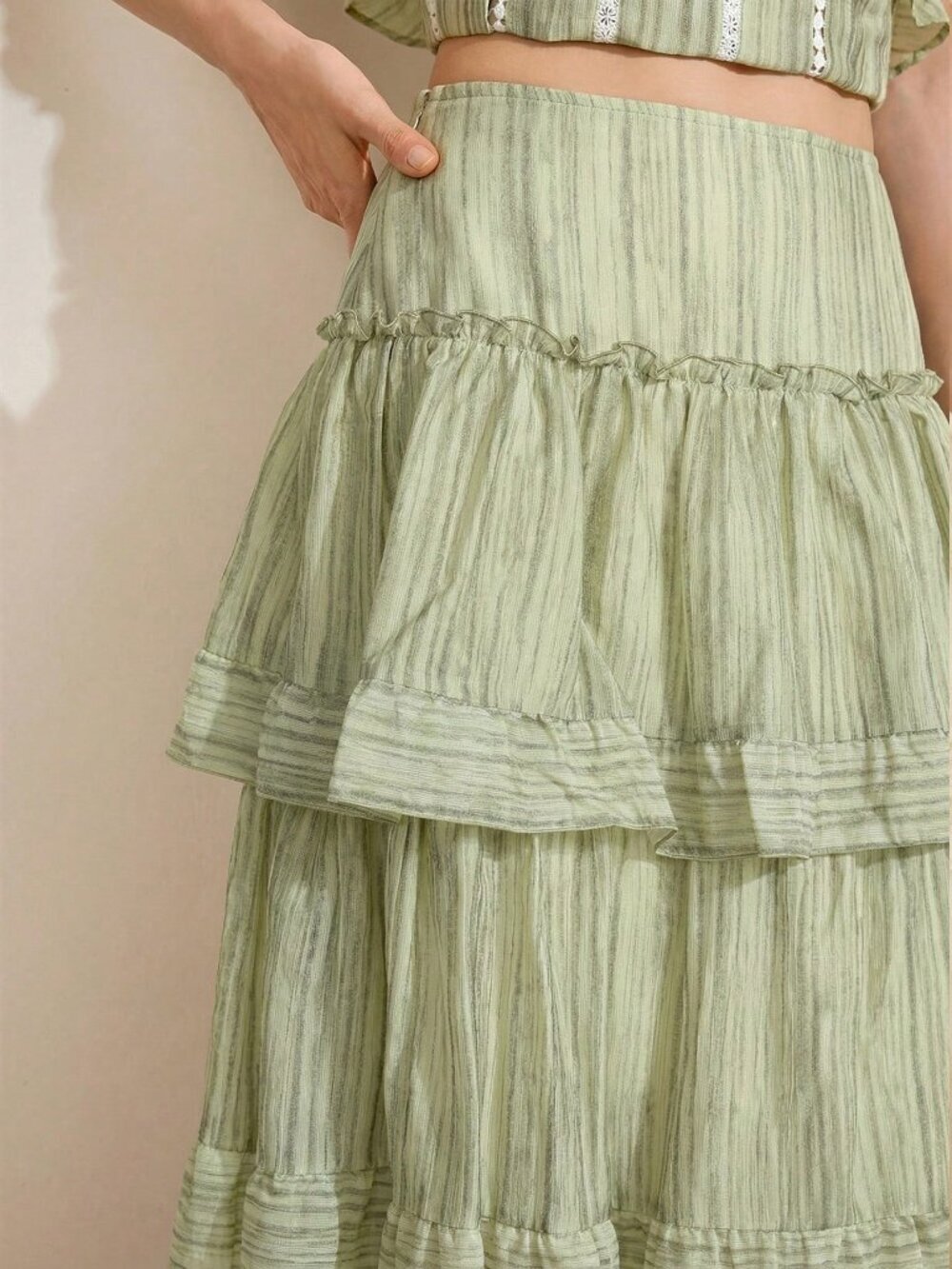 Green Boho Casual Women's Tiered Ruffle Multi-Layer Skirt - Picture 3 of 5